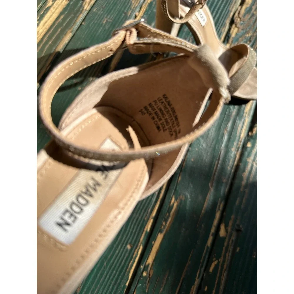 Steve Madden Kalina-R Tan Suede Rhinestone Block Heel Sandals Womens 7M KLIN01S1